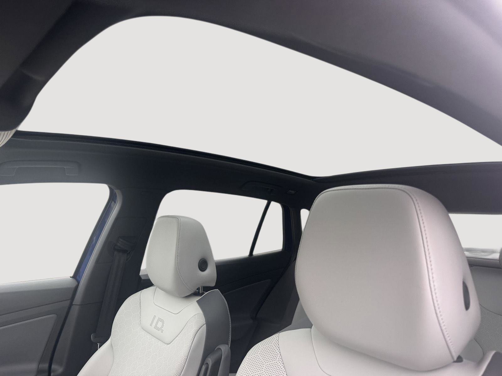 Used 2021 Volkswagen ID.4 Pro S w/ Gradient Package image 21