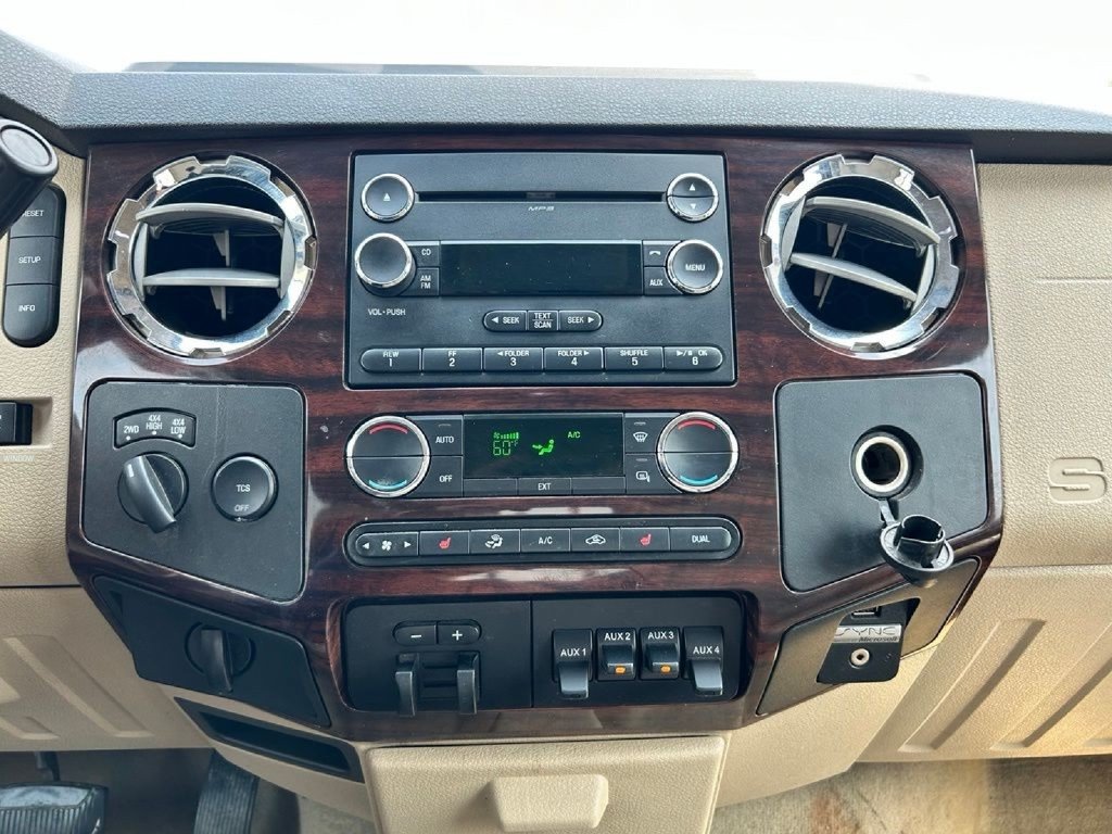 Used 2010 Ford F350 Lariat AWD/4WD image 12