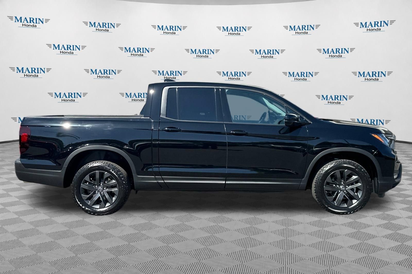 New 2025 Honda Ridgeline Sport image 2