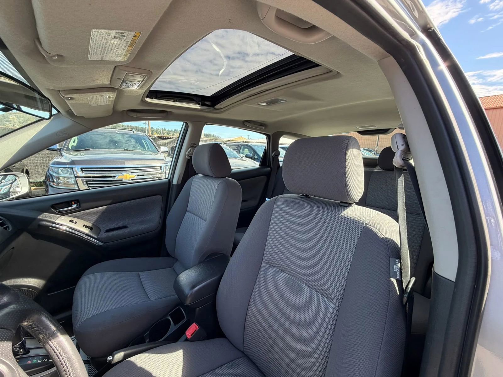 Used 2005 Toyota Matrix XR image 23