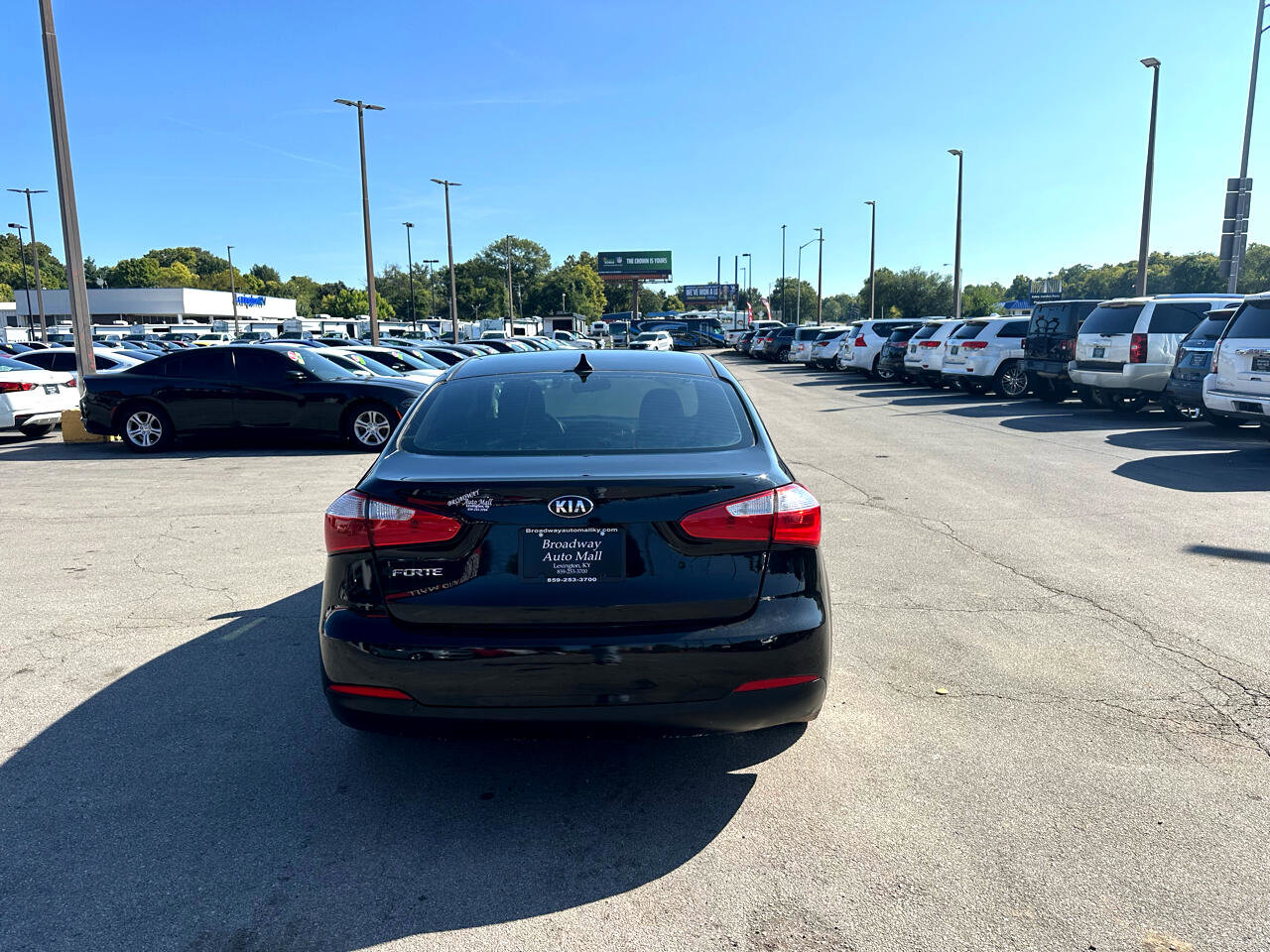 Used 2016 Kia Forte LX image 4
