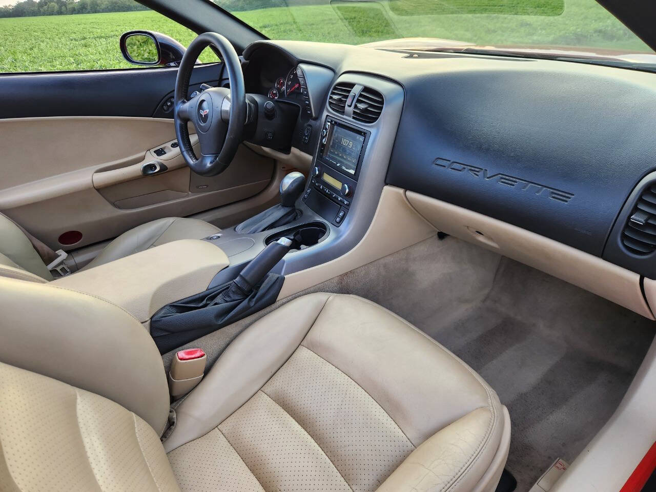 Used 2006 Chevrolet Corvette Coupe w/ Preferred Equipment Group RWD image 7