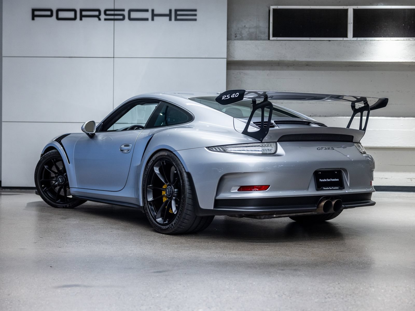 Certified 2016 Porsche 911 GT3 RS RWD image 3