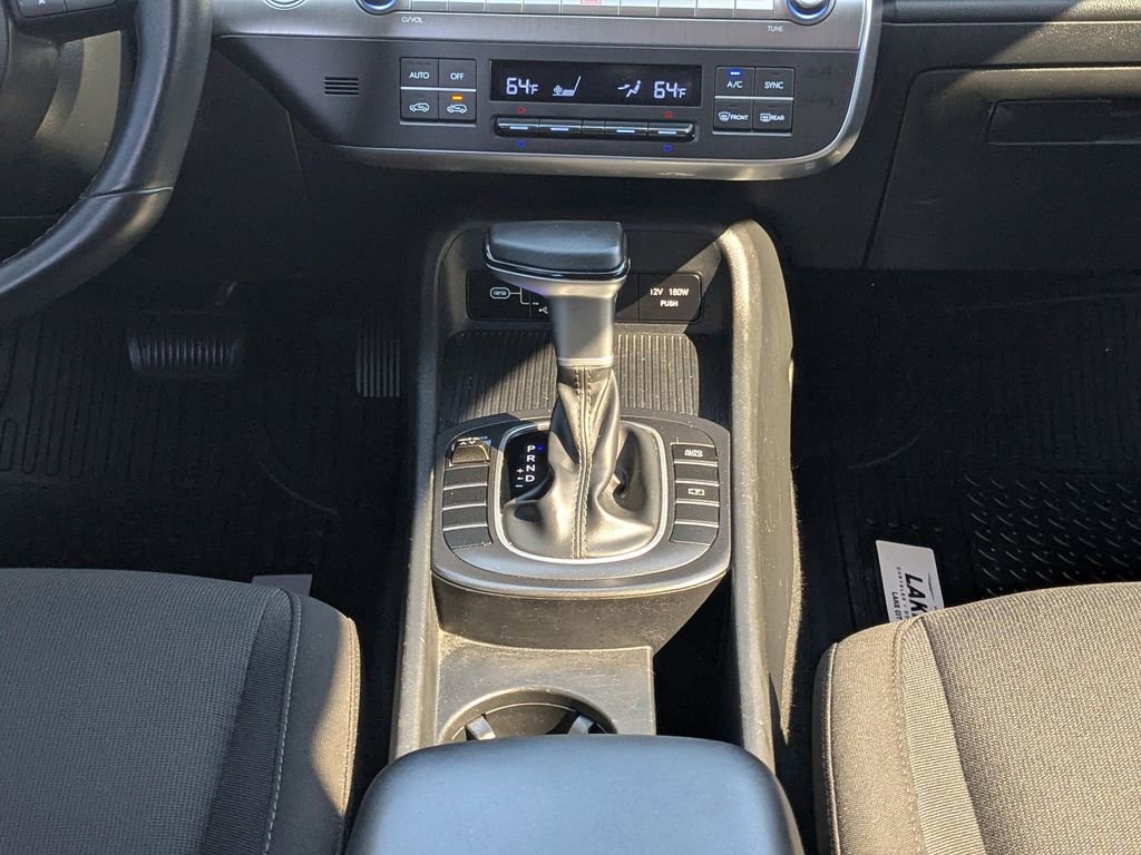 Used 2025 Hyundai Kona SEL image 19