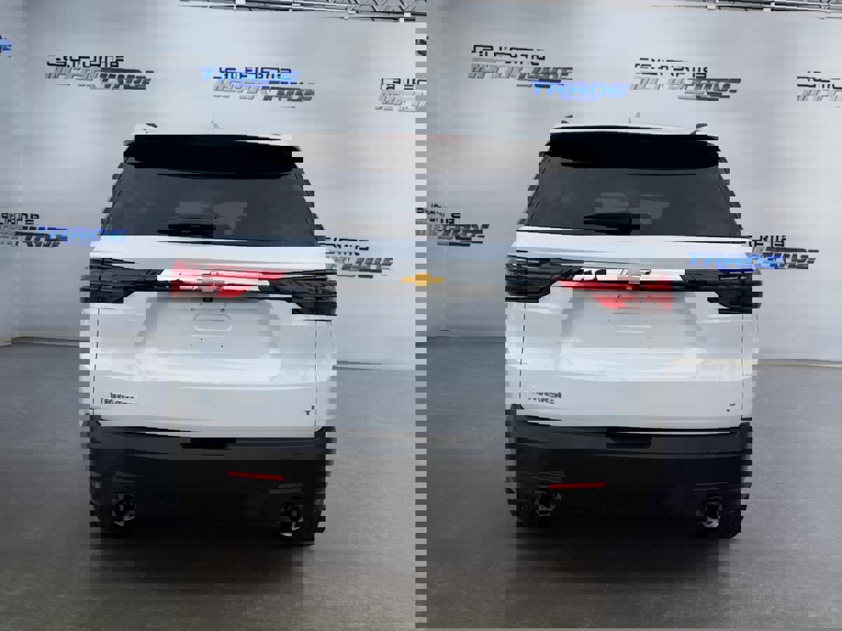 Used 2023 Chevrolet Traverse LT image 6