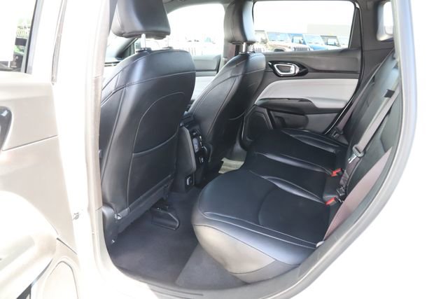 Used 2025 Jeep Compass Limited AWD/4WD image 18