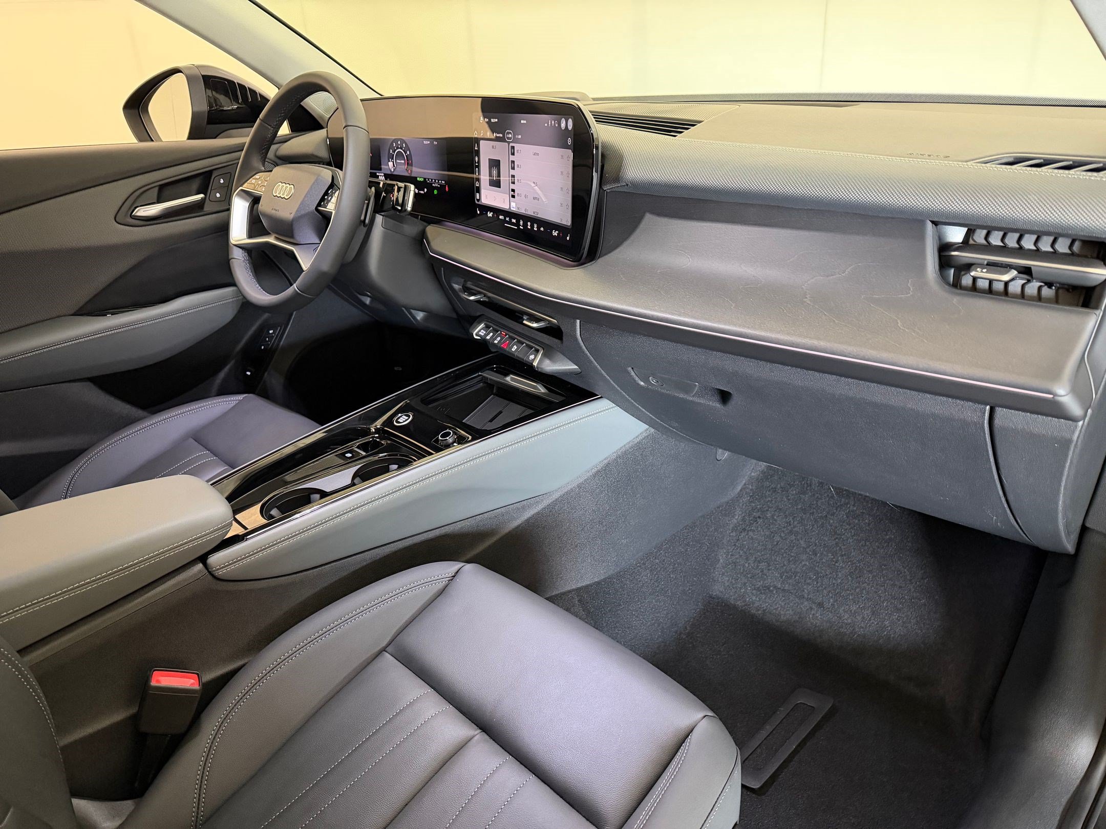 New 2026 Audi Q3 quattro 2.0T AWD/4WD image 31