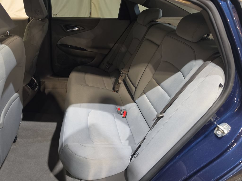 Used 2021 Chevrolet Malibu LT FWD image 23