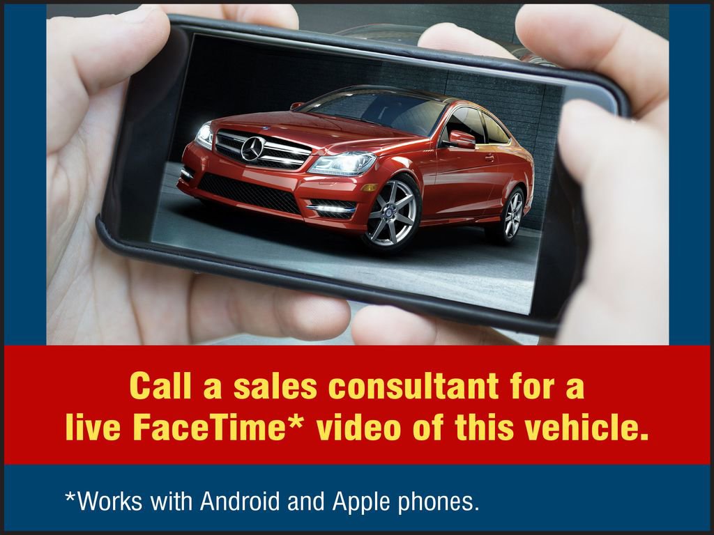 Used 2021 Volvo XC60 T5 Momentum image 3