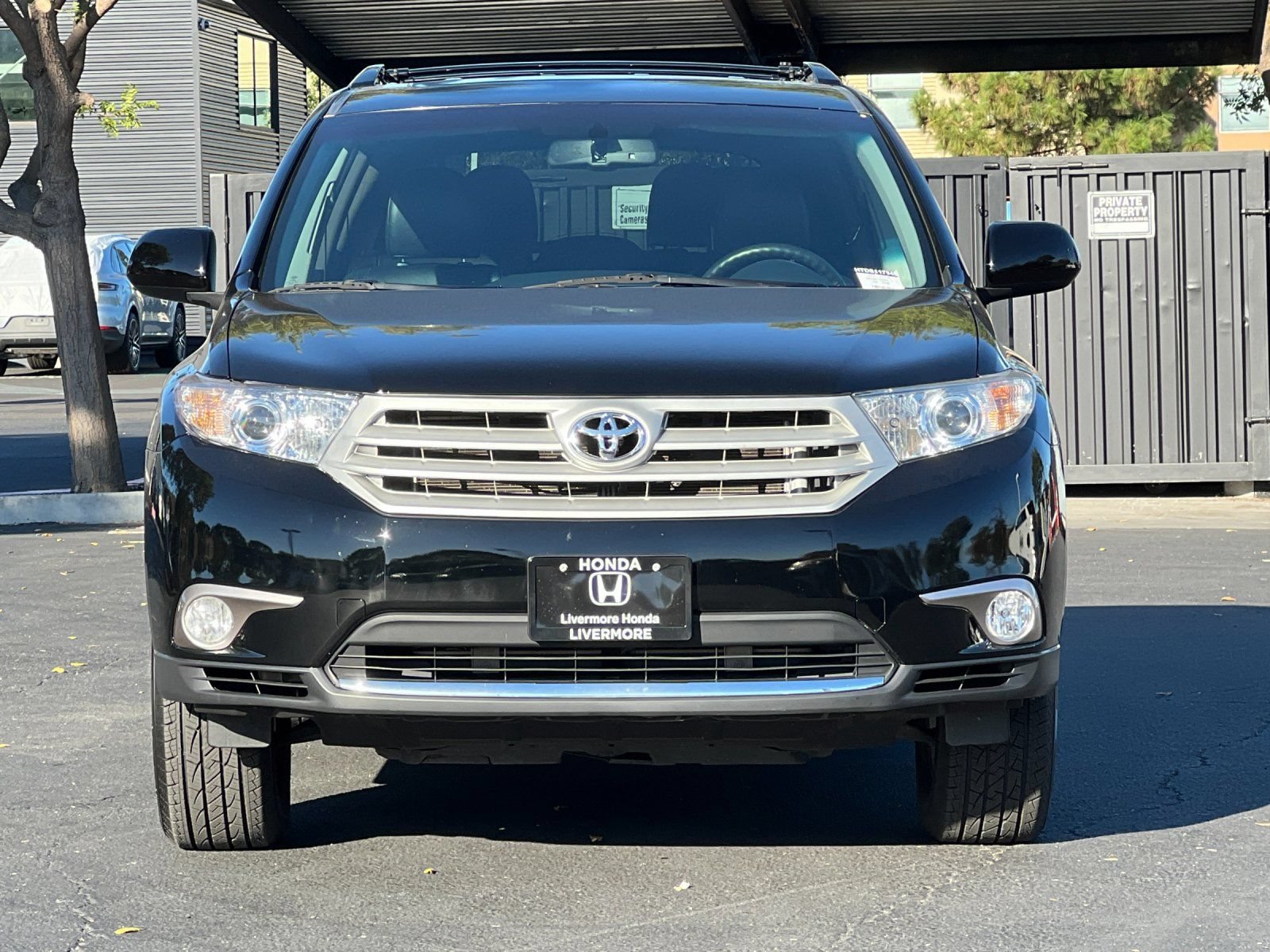 Used 2013 Toyota Highlander SE FWD image 9