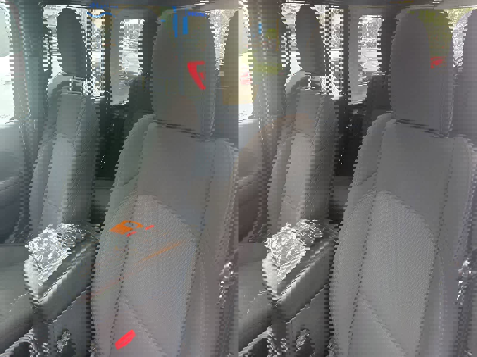 Used 2023 Jeep Wrangler Unlimited w/ Dual Top Group image 37