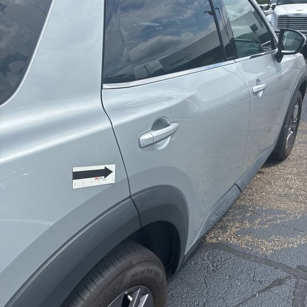 Used 2023 Nissan Pathfinder SV w/ SV Premium Package FWD image 29
