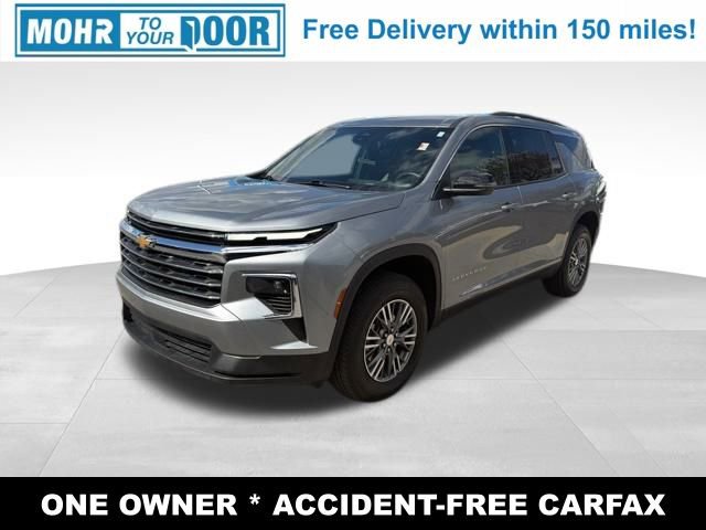 Used 2025 Chevrolet Traverse LT image 1