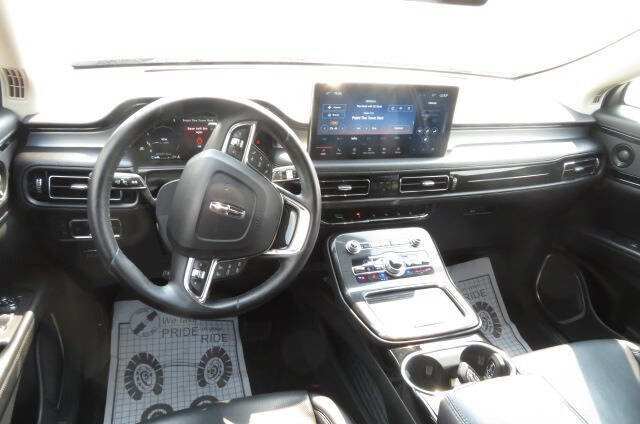 Used 2021 Lincoln Nautilus Reserve w/ Class II Trailer Tow Package image 14