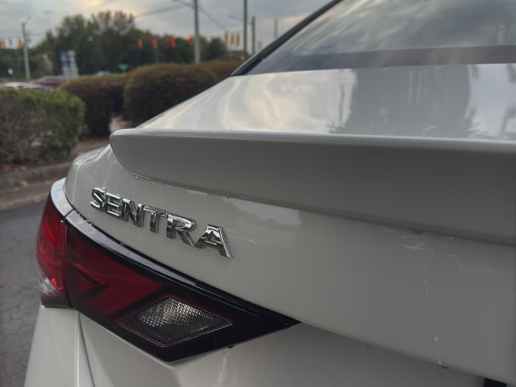 New 2025 Nissan Sentra SR image 14