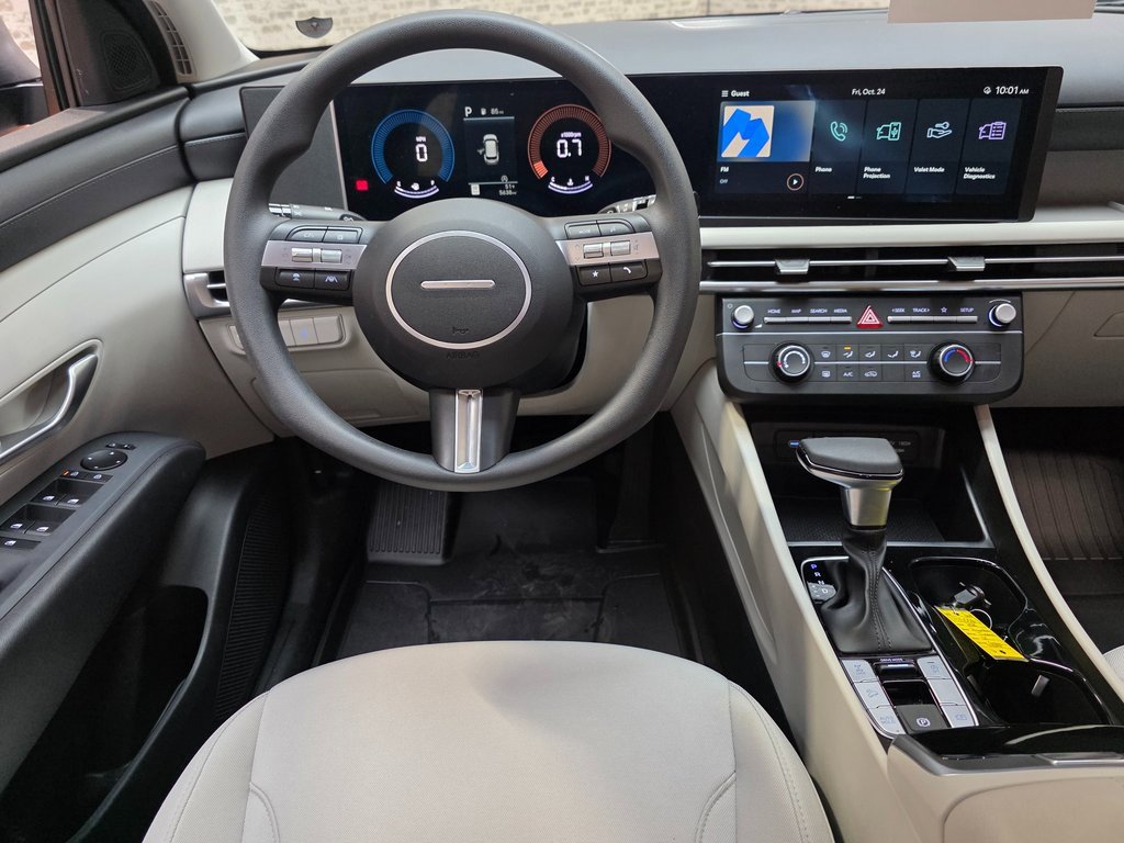 Certified 2025 Hyundai Tucson SE image 17