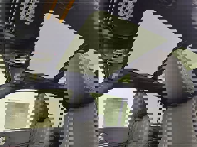 Certified 2025 Mercedes-Benz GLE 450e 4MATIC image 19