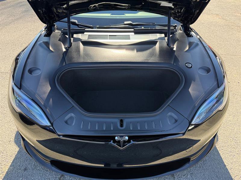 Used 2022 Tesla Model S Plaid image 18