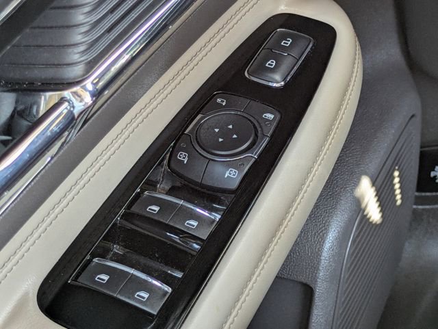 Used 2020 Lincoln Corsair FWD image 24