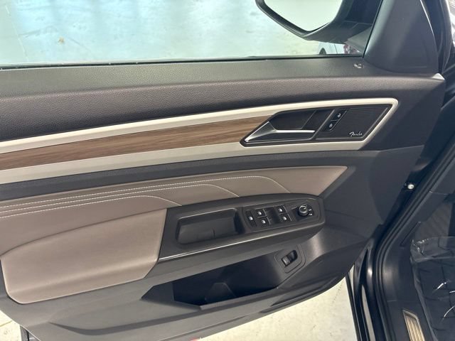 Used 2023 Volkswagen Atlas SEL AWD/4WD image 19
