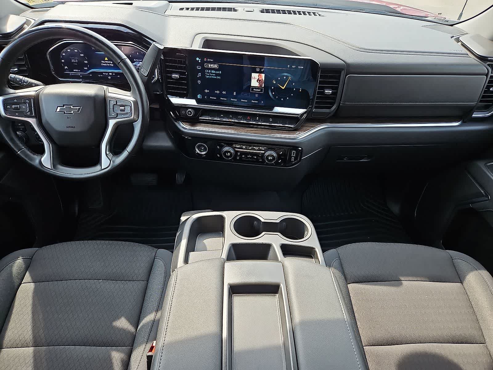 Used 2024 Chevrolet Silverado 1500 RST w/ Z71 Off-Road Package AWD/4WD image 11