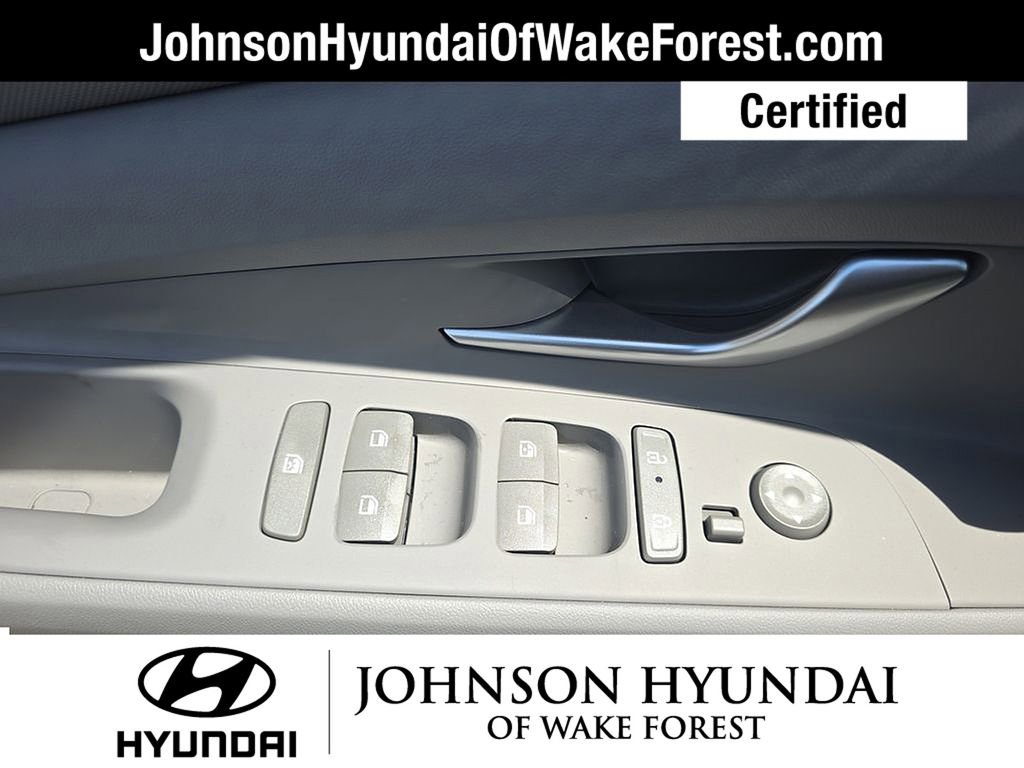Certified 2025 Hyundai Elantra Sport FWD image 35