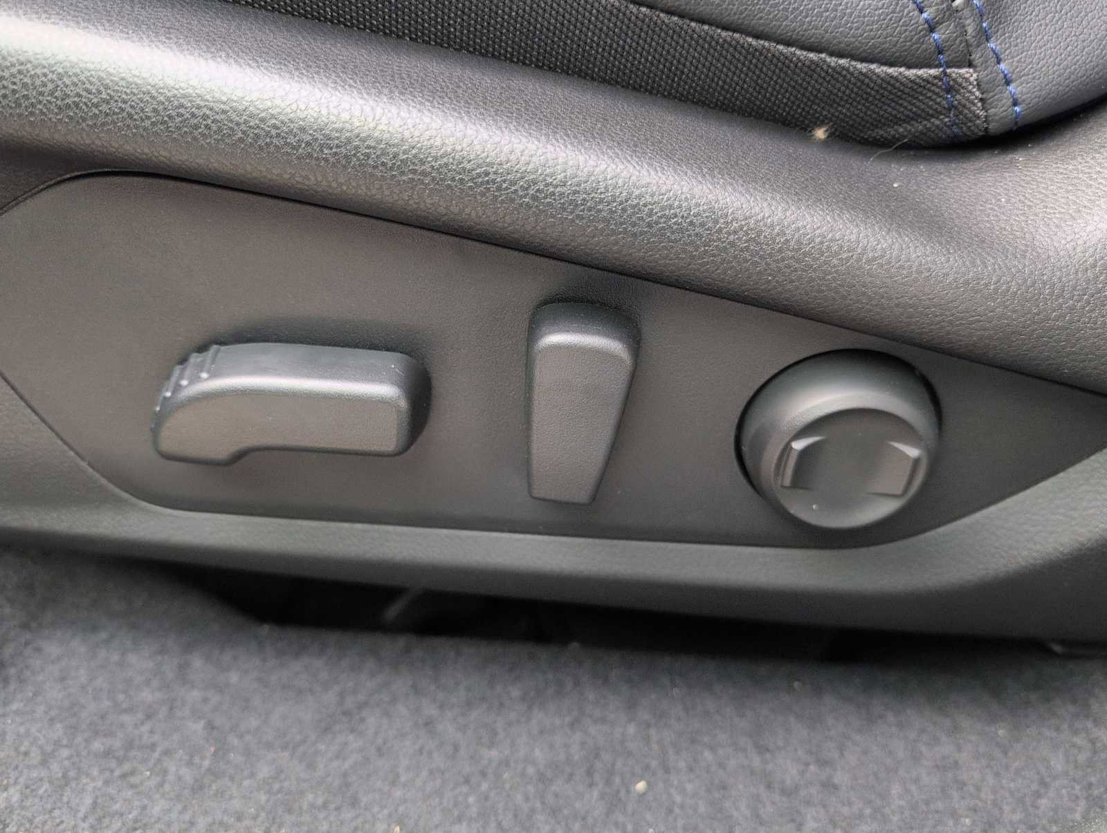 Certified 2025 Subaru Forester Limited w/ Popular Package image 17