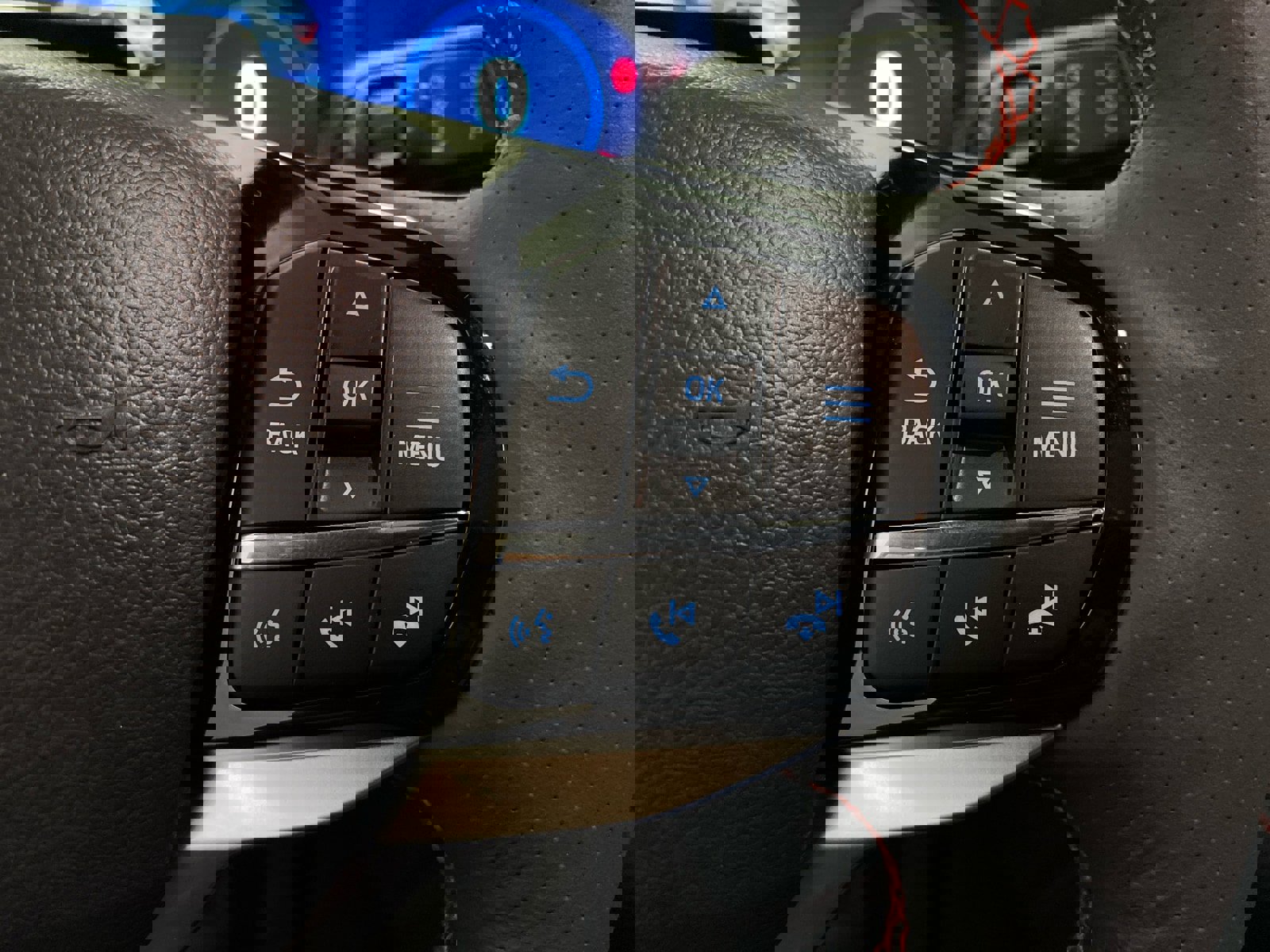 New 2026 Ford Explorer ST-Line w/ ST-Line Street Pack image 21