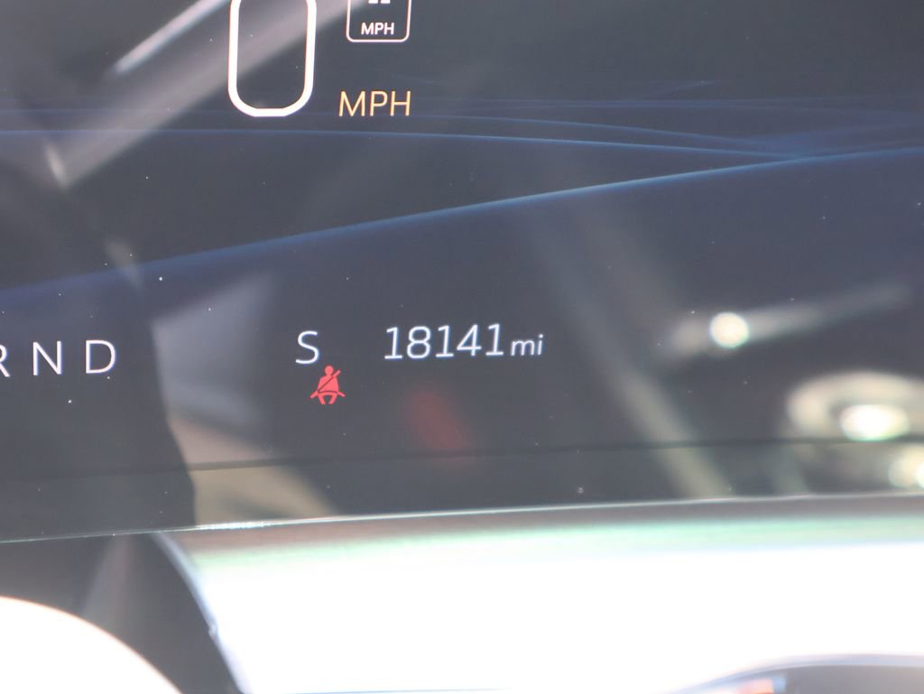 Used 2024 Cadillac Lyriq Luxury image 32