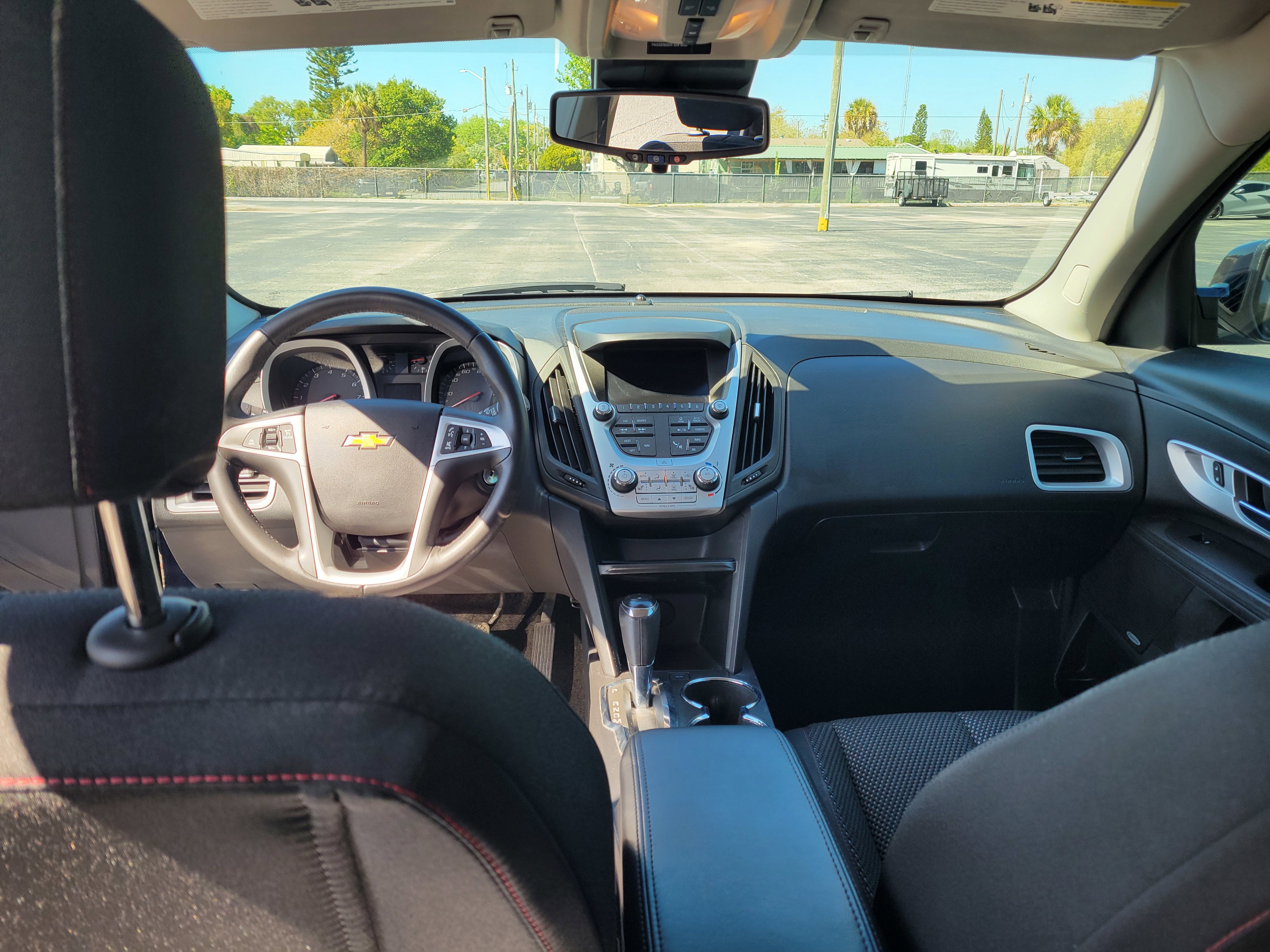 Used 2017 Chevrolet Equinox LT w/ Convenience Package FWD image 12