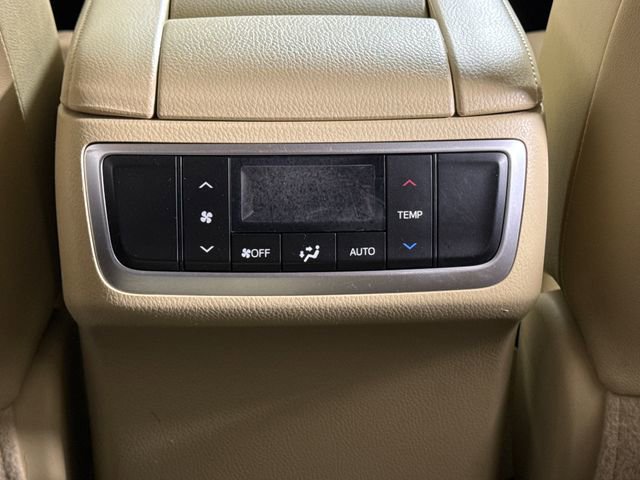 Used 2016 Toyota Highlander XLE AWD/4WD image 26