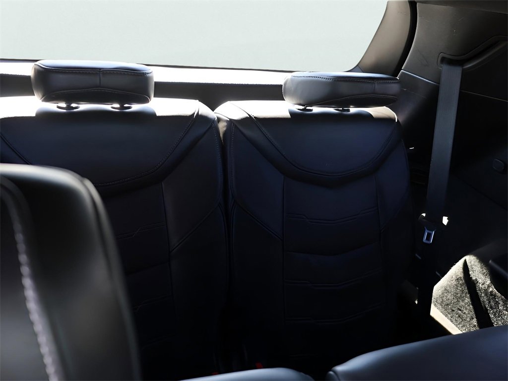 Used 2023 Cadillac XT6 Sport w/ Platinum Package image 16