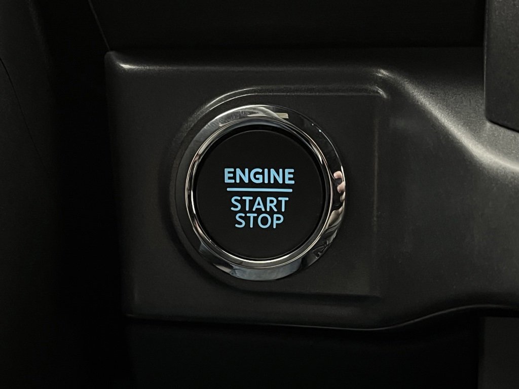 New 2025 Ford F150 XLT w/ Equipment Group 303A High image 3