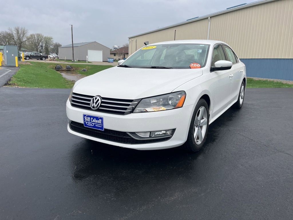 Used 2015 Volkswagen Passat 1.8T Limited Edition image 8