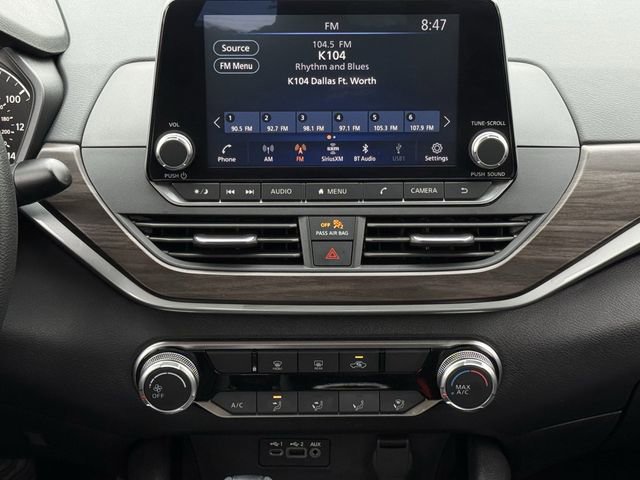 Used 2024 Nissan Altima 2.5 SV FWD image 17