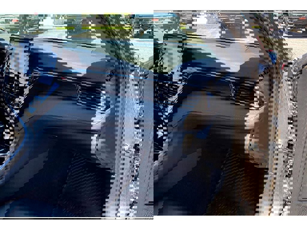 Used 2023 Toyota Camry XLE image 17