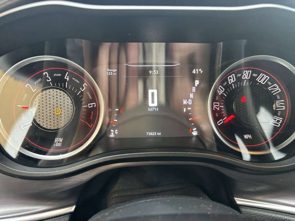 Used 2017 Dodge Challenger SXT image 13