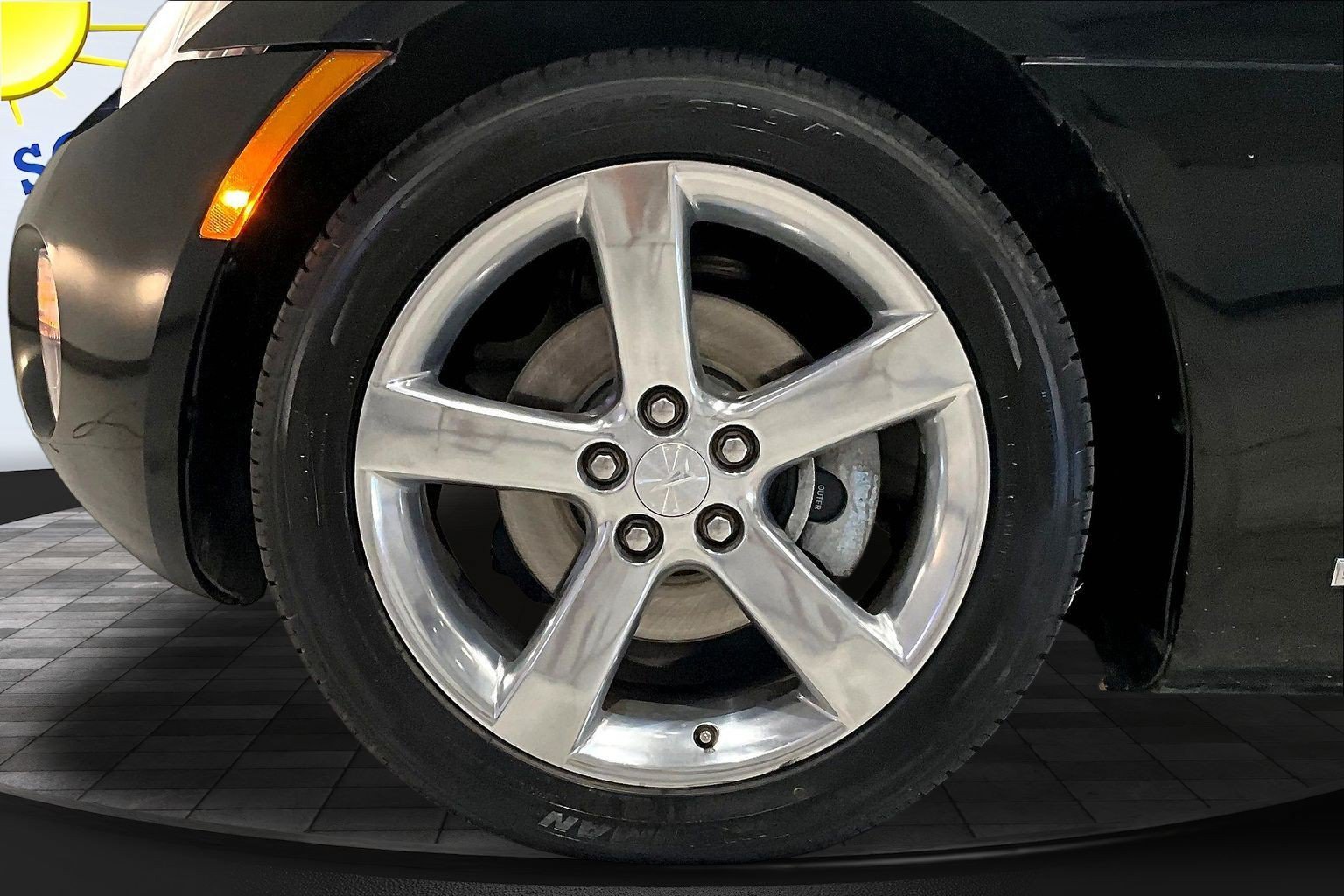 Used 2007 Pontiac Solstice Convertible w/ Premium Package RWD image 28