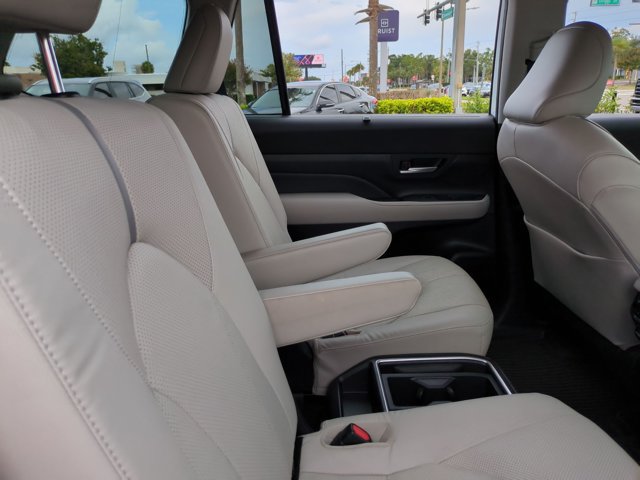 Certified 2025 Toyota Grand Highlander AWD image 20