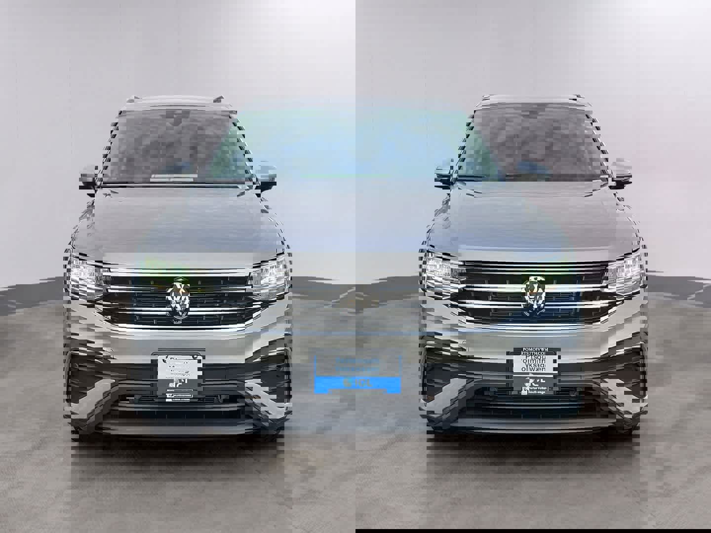 Used 2024 Volkswagen Tiguan Wolfsburg Edition image 2