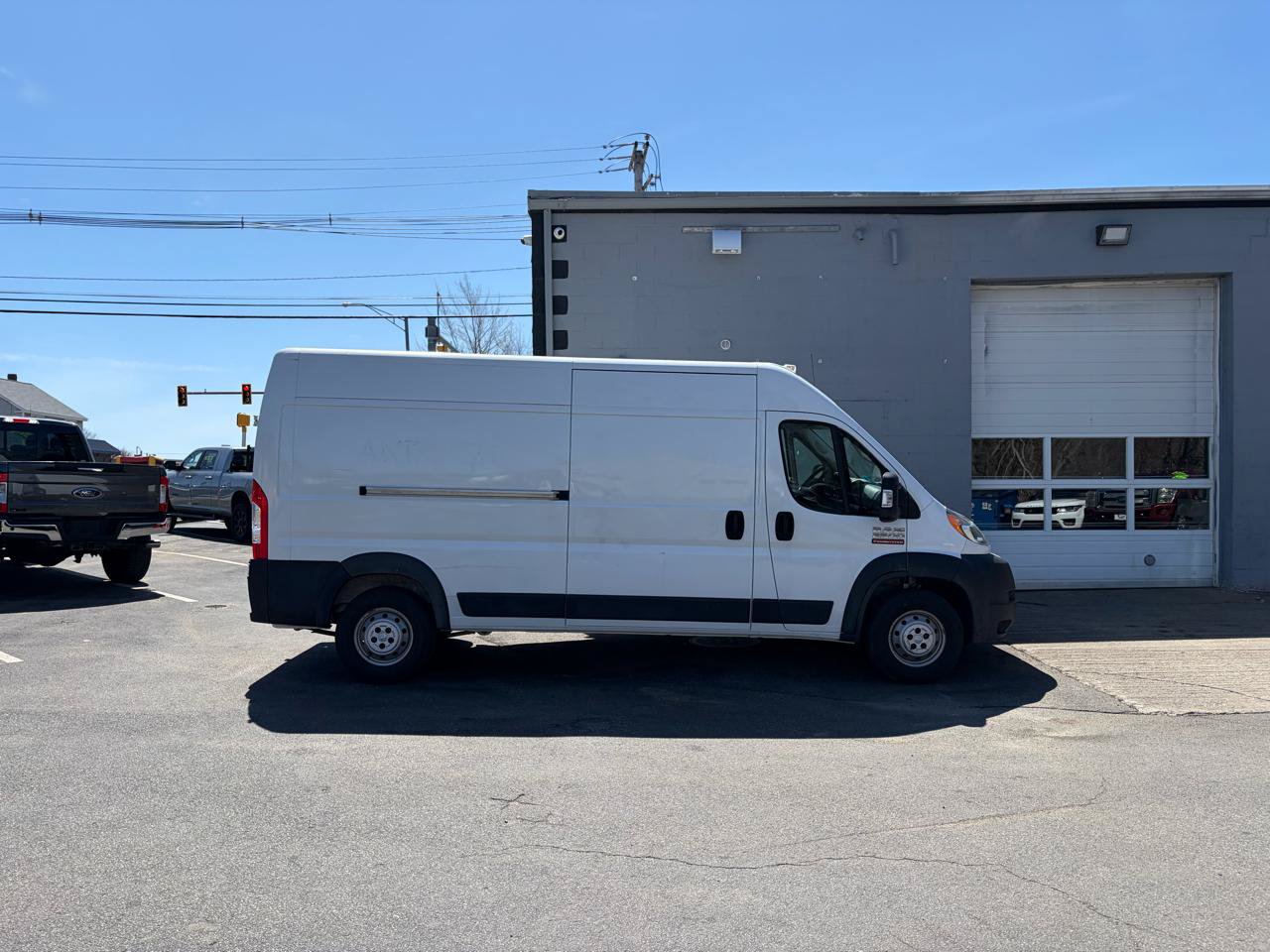 Used 2020 RAM ProMaster 2500 w/ Interior Convenience Group FWD image 2
