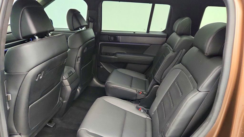 Used 2024 Hyundai Santa Fe Calligraphy FWD image 19