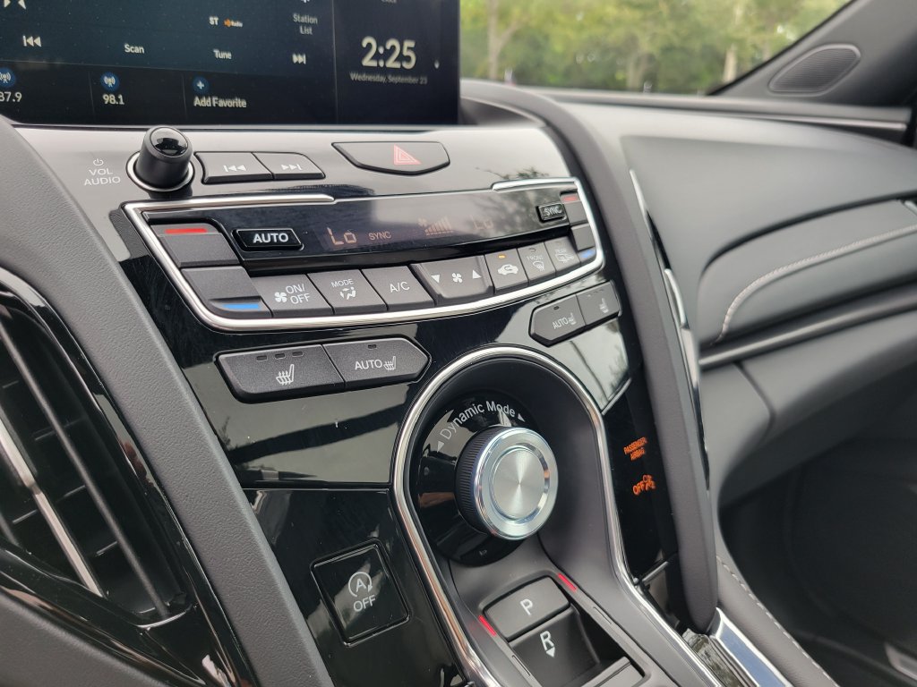 Used 2026 Acura RDX SH-AWD image 31