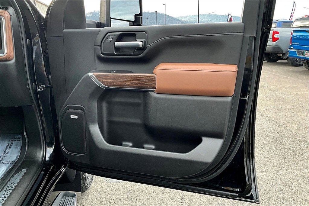 Used 2020 Chevrolet Silverado 3500 High Country w/ Z71 Off-Road Package image 25