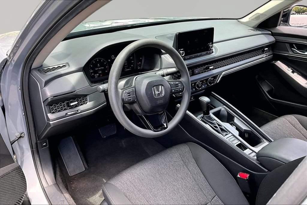 Certified 2025 Honda Accord SE image 12