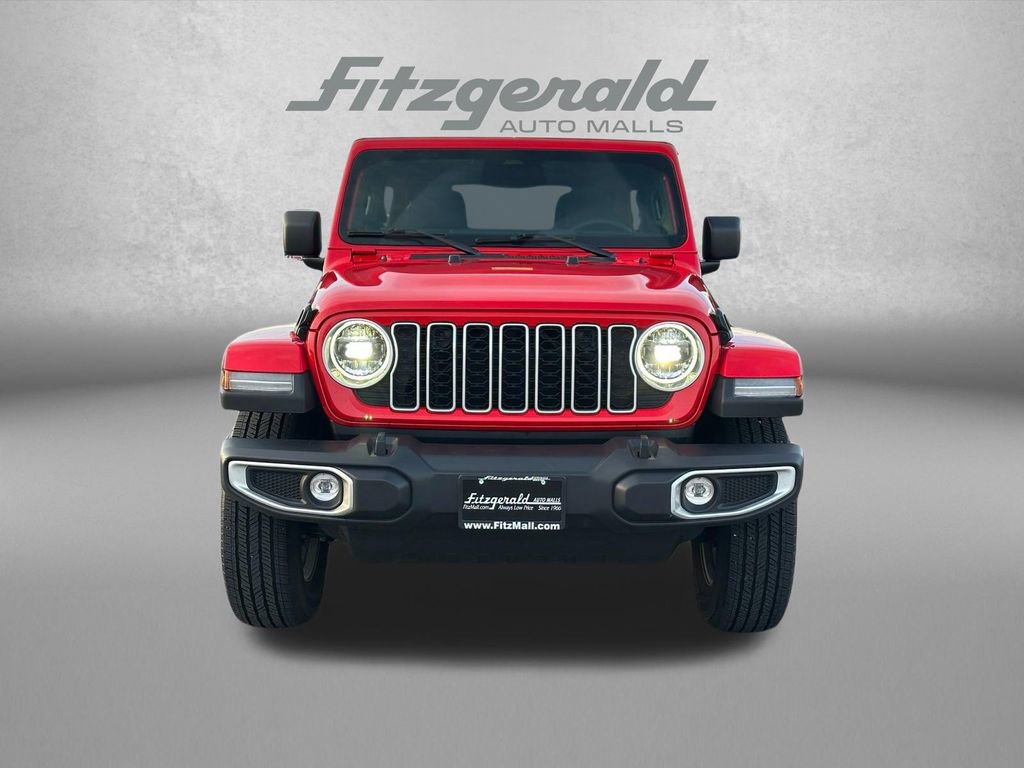 Used 2025 Jeep Wrangler Unlimited Sahara AWD/4WD image 3