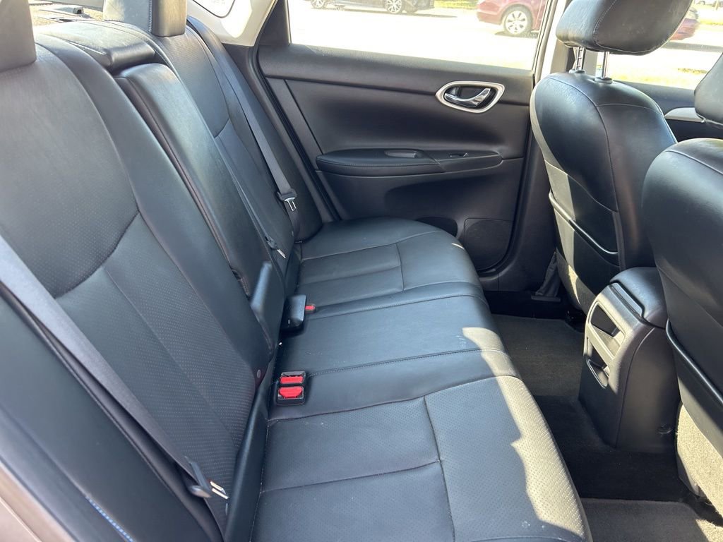 Used 2016 Nissan Sentra SR w/ SR Premium Package image 16