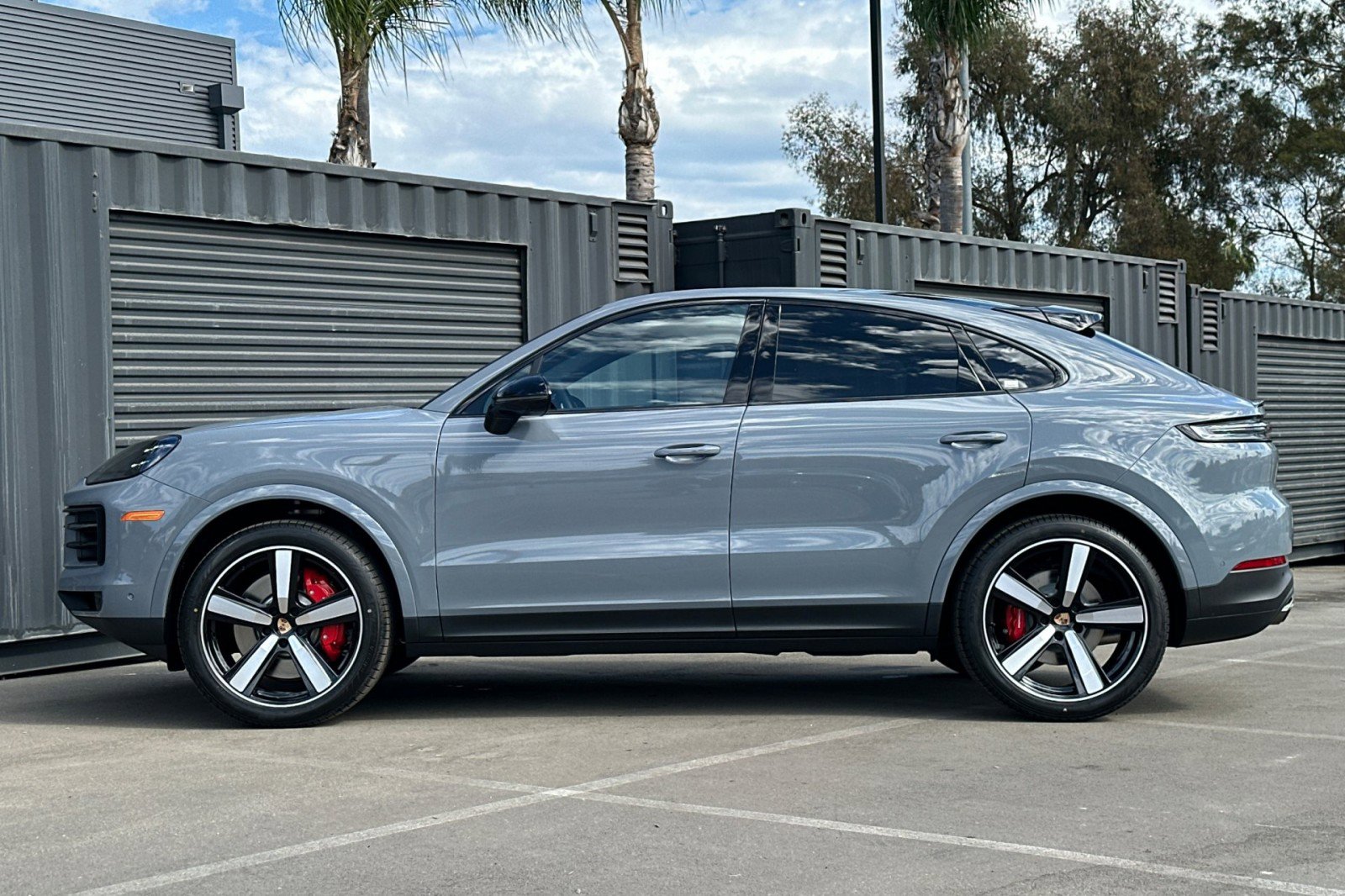 New 2026 Porsche Cayenne S image 2