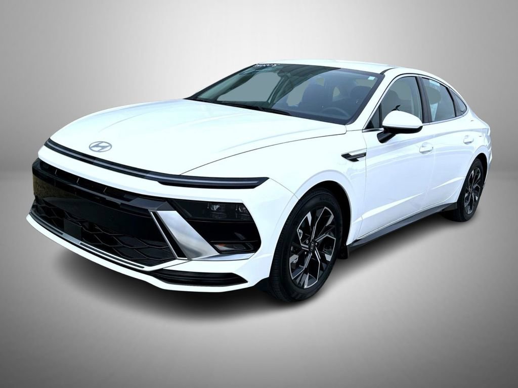 Used 2025 Hyundai Sonata SEL image 1