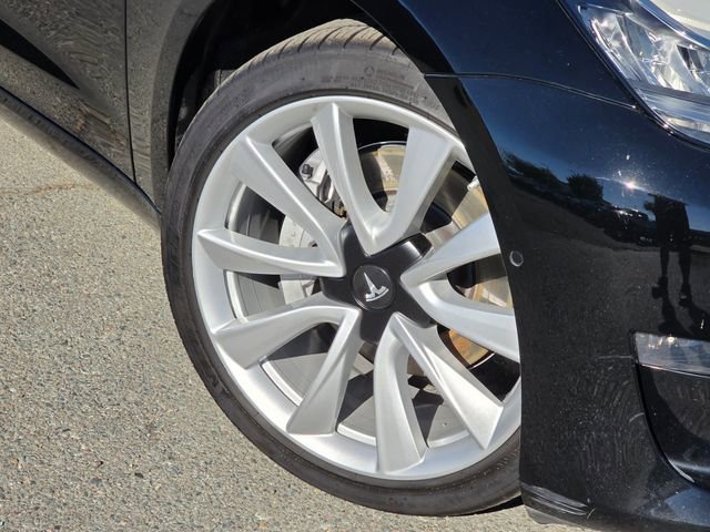 Used 2019 Tesla Model 3 Long Range image 9